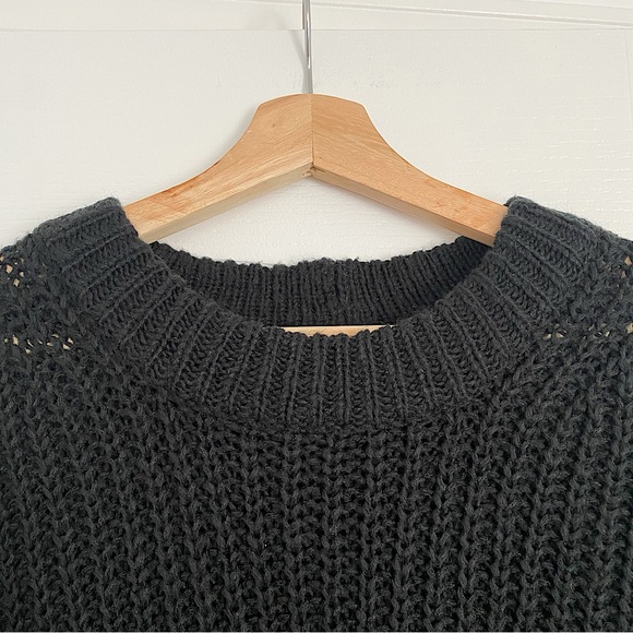 AMERICAN EAGLE | Black chunky knit sweater - Picture 3 of 6